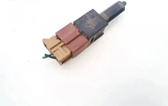 Nissan Qashqai Brake pedal sensor switch