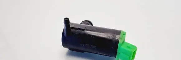 Volvo V70 Windscreen/windshield washer pump