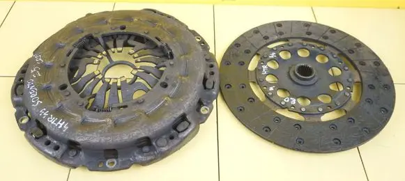 KIA Sorento Clutch set kit 4110049920 4HTR44