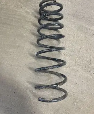 Toyota Avensis T220 Rear coil spring