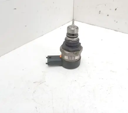 Honda CR-V Fuel pressure regulator 0281002966