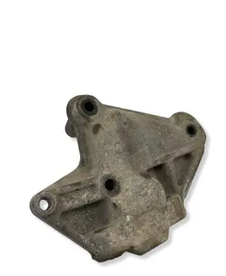 Chrysler Voyager Engine mounting bracket 04861391A A0075