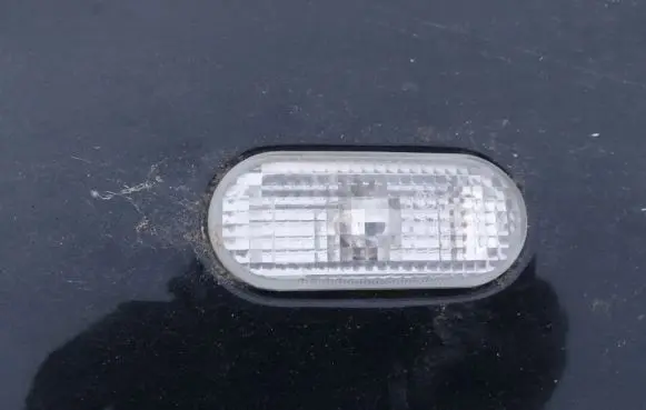 Ford Galaxy Front fender indicator light