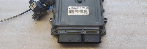 Smart ForFour I Engine control unit/module A6391501179 0281012393