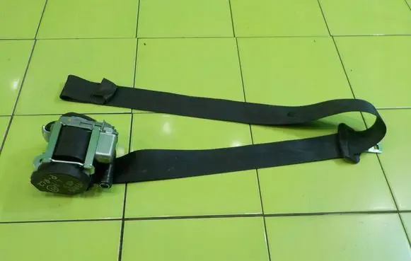 Peugeot RCZ Front seatbelt YM15300480 BEZPIECZENSTWA