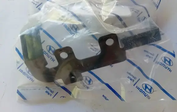 Hyundai Tucson TL Fuel pump bracket 919902E370