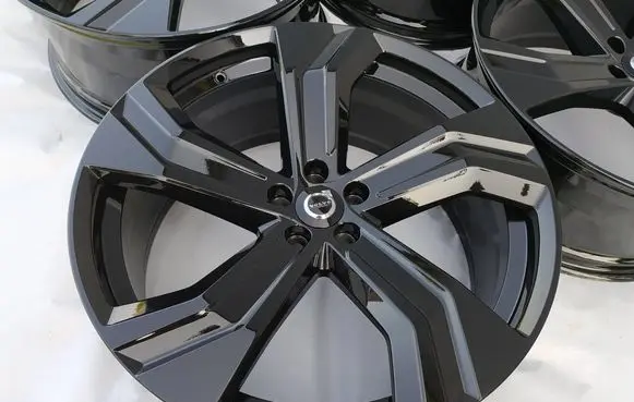 Volvo XC90 R22 alloy rim 32209412
