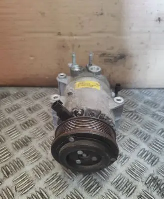 Ford Kuga II Air conditioning (A/C) compressor (pump) GV6119D629CC