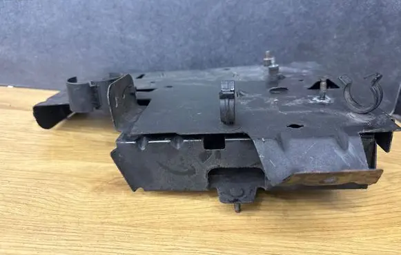 Opel Vivaro Engine control unit holder