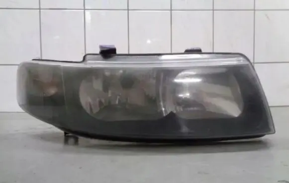 Seat Toledo II (1M) Headlight/headlamp
