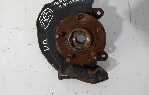 Toyota Auris E180 Front wheel hub spindle knuckle F06R5