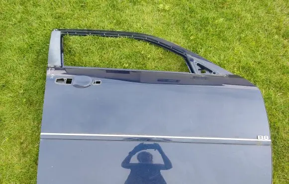 Chrysler 300 - 300C Front door 05087188AE
