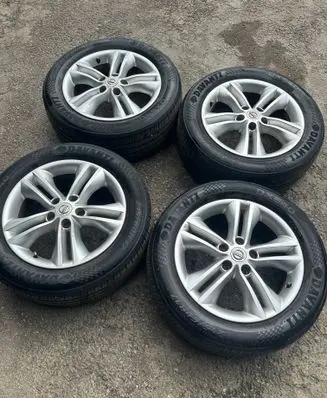 Nissan Qashqai R17 alloy rim 40300BR07A