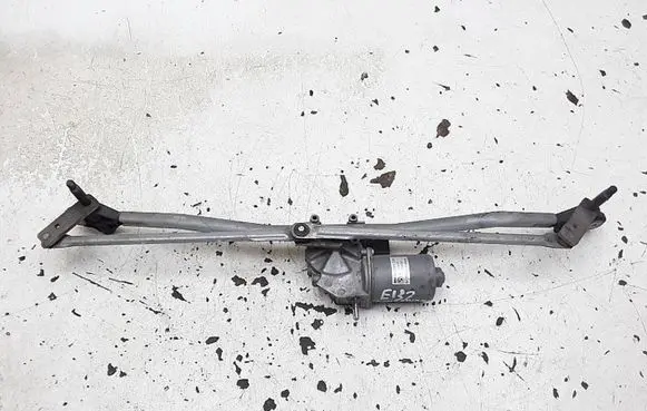 Front wiper linkage and motor