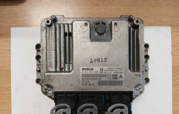 Citroen Xsara Picasso Engine control unit/module 0281012468 9663268380