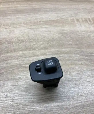 Ford Explorer Wing mirror switch F57B17B676AB