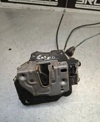 Mercedes-Benz E W211 Front door lock 2117200635