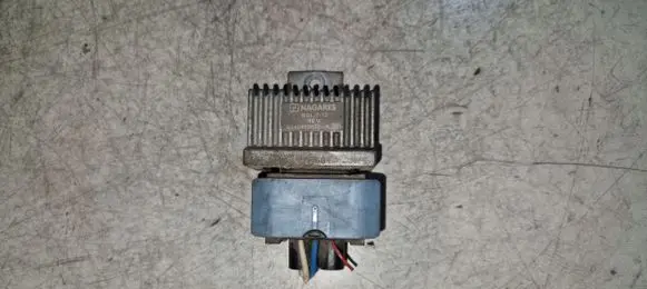 Nissan Qashqai Glow plug pre-heat relay 9640469680A