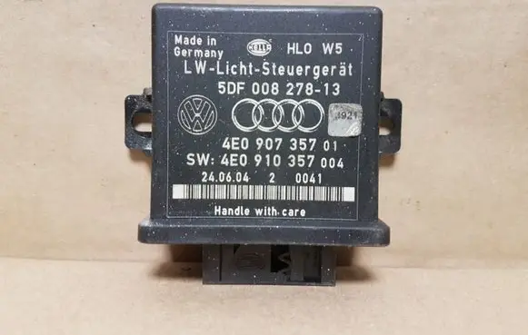 Audi A8 S8 D3 4E Light module LCM 5DF008278 4E0910357 4E0907357