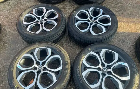 Renault Arkana R18 alloy rim 403000795R