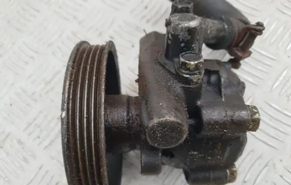 Nissan Almera Power steering pump