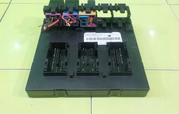 Audi A3 S3 A3 Sportback 8P Central body control module 8P097063A WP223