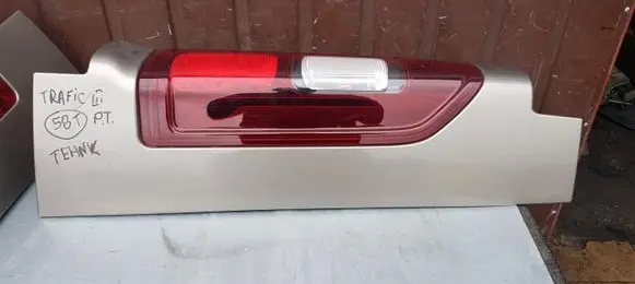 Renault Trafic III (X82) Rear/tail lights