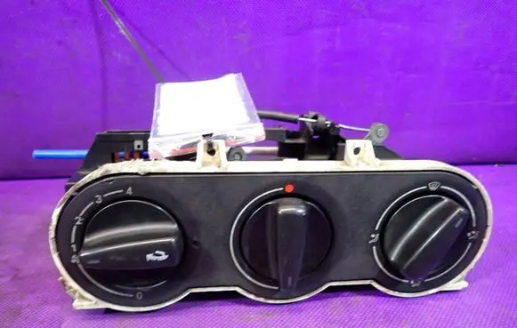 Volkswagen PASSAT B5.5 Climate control unit