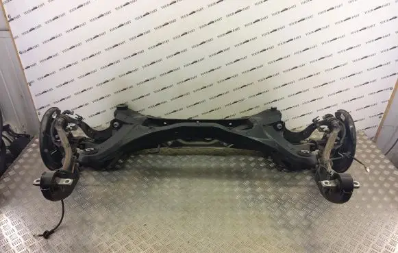 Toyota Highlander XU70 Rear subframe 