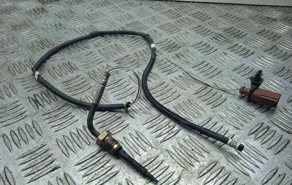 Volkswagen Crafter Exhaust gas temperature sensor 03L906088HC
