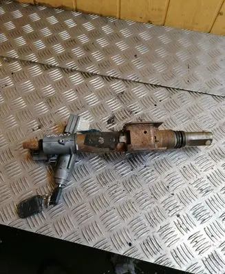 Ford Galaxy Ignition lock P012106 4197A