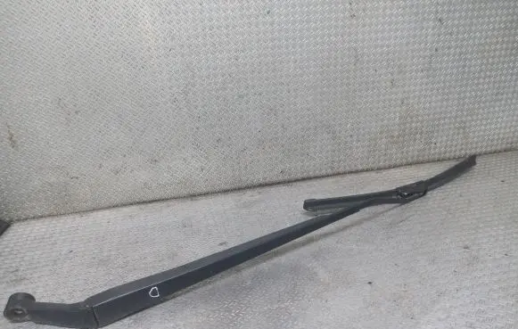 Toyota Corolla Verso AR10 Windshield/front glass wiper blade 6800NWB