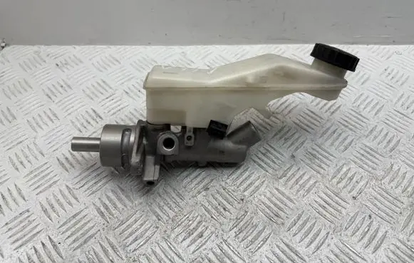 Toyota Corolla Verso AR10 Master brake cylinder 472010F031 472010F032 472200F010