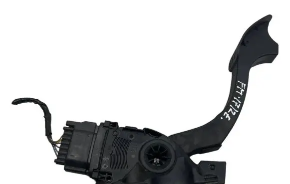 Ford Mondeo MK IV Accelerator throttle pedal 6G929F836RC 6PV00922014 C95YE03