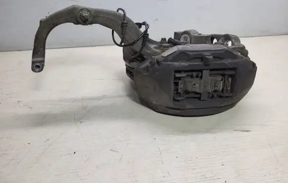 Mercedes-Benz S W222 Front wheel hub 2221901