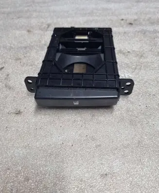 Toyota Avensis T250 Cup holder front