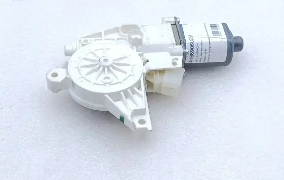 Mercedes-Benz GL X166 Front door window regulator motor A1669060201