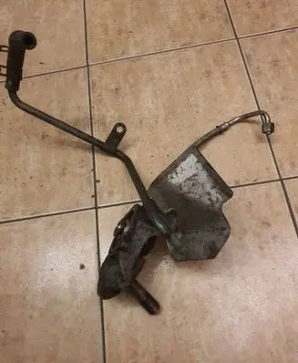 Audi 100 200 5000 C3 Oil filter mounting bracket 046115417c