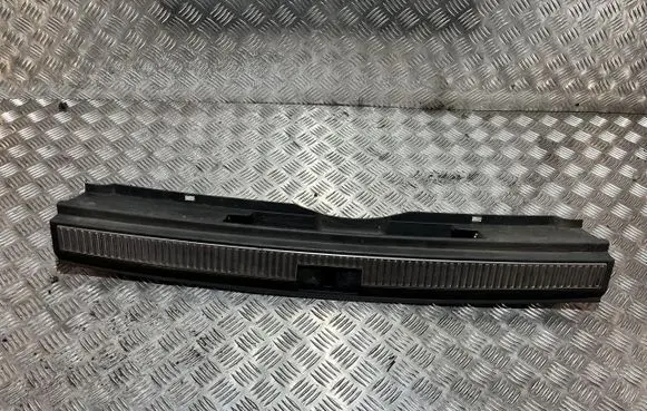 Skoda Superb B8 (3V) Trunk/boot sill cover protection 3V9863459