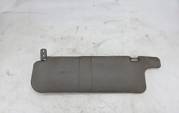 Mitsubishi Pajero Sun visor