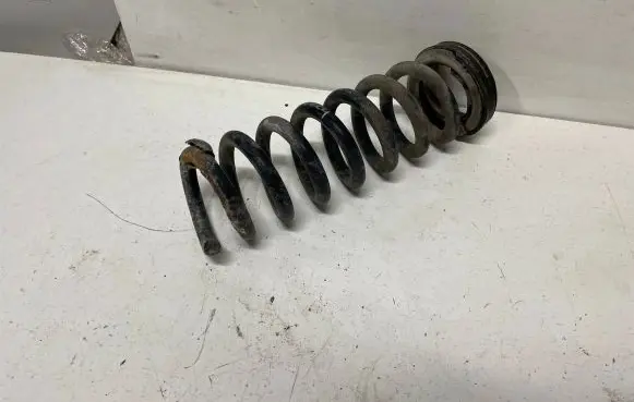 Mercedes-Benz C W204 Rear coil spring