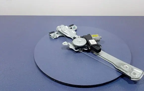 Opel Mokka Rear door window regulator with motor