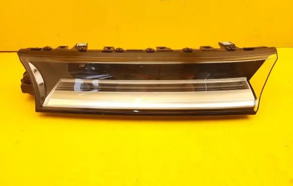 Volkswagen Transporter - Caravelle T7 Headlight/headlamp 7T0941654B 7T0941653B