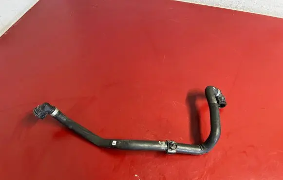 BMW iX Engine coolant pipe/hose 8833637 17128833637