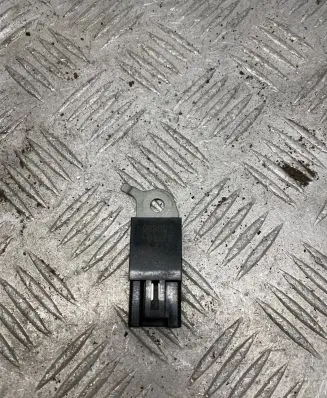Toyota Avensis T270 Aerial antenna filter 9008004179