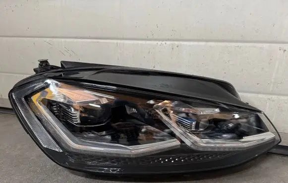 Volkswagen Golf VII Headlight/headlamp 5G1941082
