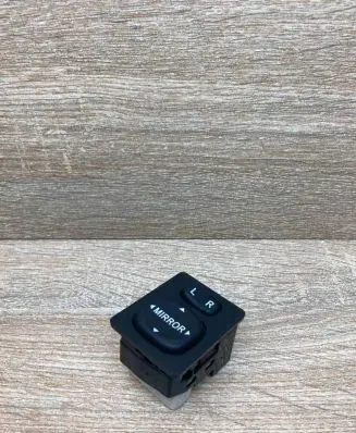 Toyota Auris 150 Wing mirror switch 183574 769746F