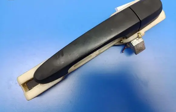 Rear door exterior handle
