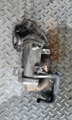 Mercedes-Benz C W205 EGR valve cooler 147350678R