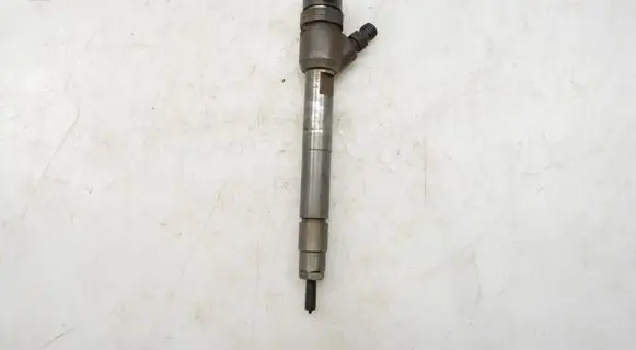 KIA Sportage Fuel injector 338002F300